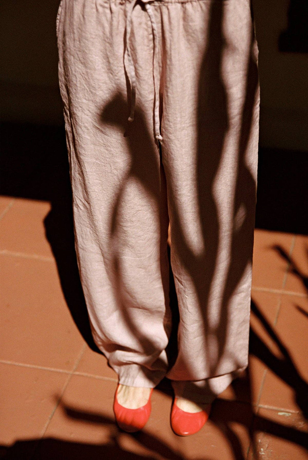Linen Drawstring Pant: Black / S