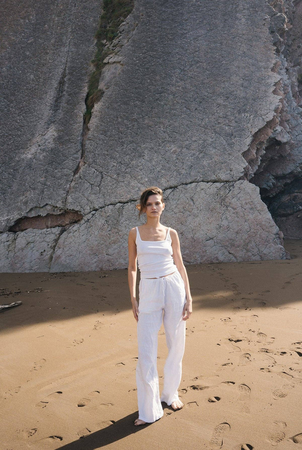 Linen Drawstring Pant: Black / S