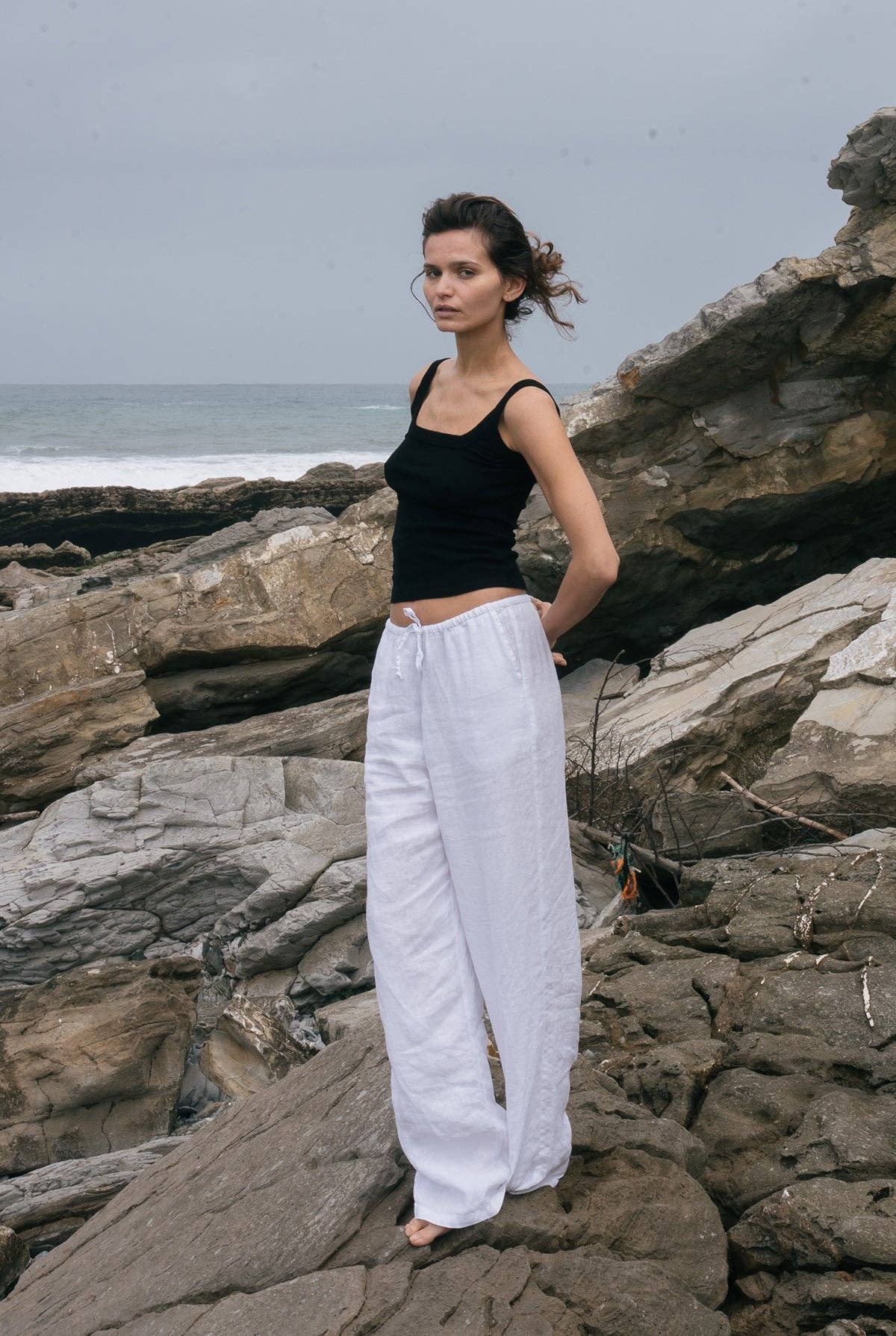 Linen Drawstring Pant: Black / S